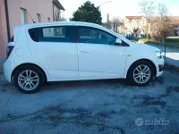 Usata Chevrolet Aveo 75 CV (55 kW) 2013 Bianco Berlina