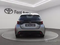 Usata Toyota Yaris Lounge 131 CV (96 kW) 2026 Grigio Utilitaria