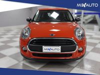 Begagnad Mini ONE 75 HK (55 kW) 2020 Brun Halvkombi