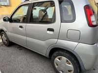 Usata Suzuki Ignis GL 83 CV (61 kW) 2003 Grigio Utilitaria