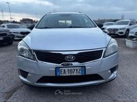 Usata Kia Ceed EX 90 CV (66 kW) 2010 Gray Utilitaria