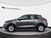 Usata VW T-Roc Life 150 CV (110 kW) 2023 Grigio indyum/tetto nero SUV