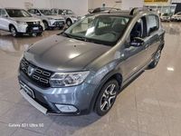 Usata Dacia Sandero Stepway 90 CV (66 kW) 2018 Grigio Berlina