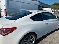Usata Hyundai Genesis Sport 213 CV (156 kW) 2012 Bianco Coupé