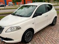 Usata Lancia Ypsilon S 95 CV (69 kW) 2015 Bianco Utilitaria