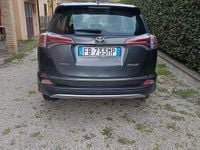 Usata Toyota RAV4 Business Edition 143 CV (105 kW) 2015 Grigio SUV