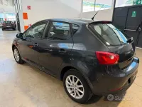Usata Seat Ibiza 90 CV (66 kW) 2011 Grigio Berlina