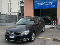 Usata VW Passat Comfortline 105 CV (77 kW) 2012 Blu/azzurro Station wagon