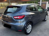 Usata Renault Clio V 75 CV (55 kW) 2020 Grigio Furgone