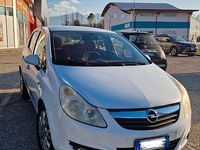 Usata Opel Corsa 75 CV (55 kW) 2009 Bianco Utilitaria