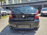 Usata BMW 118 122 CV (89 kW) 2005 Nero Utilitaria