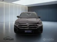 Usata VW T-Roc R-line 150 CV (110 kW) 2023 Nero SUV