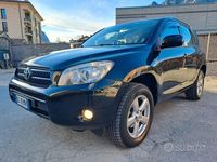 Usata Toyota RAV4 136 CV (100 kW) 2007 Nero SUV