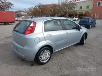 Usata Fiat Grande Punto 75 CV (55 kW) 2007 Grigio Utilitaria