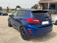 Usata Ford Fiesta Titanium 85 CV (62 kW) 2017 Blu Berlina
