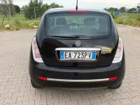 Usata Lancia Ypsilon 60 CV (44 kW) 2010 Nero Utilitaria