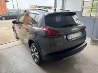 Usata Peugeot 2008 GT-line 99 CV (72 kW) 2017 Grigio SUV