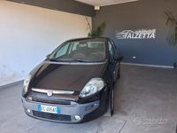 Usata Fiat Grande Punto Dynamic 77 CV (56 kW) 2010 Marrone Utilitaria