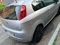 Usata Fiat Grande Punto Dynamic 71 CV (52 kW) 2007 Grigio Utilitaria
