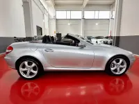 Usata Mercedes SLK200 163 CV (119 kW) 2006 Argento Cabrio