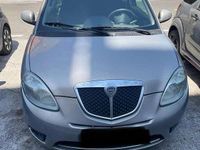 Usata Lancia Ypsilon 60 CV (44 kW) 2010 Oro Utilitaria