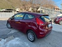 Usata Ford Fiesta 70 CV (51 kW) 2010 Rosso Utilitaria