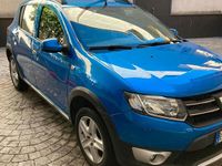 Usata Dacia Sandero Prestige 90 CV (66 kW) 2013 Blu Berlina