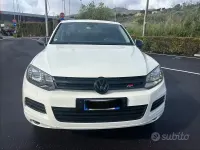 Usata VW Touareg Executive 245 CV (180 kW) 2011 Bianco SUV