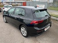 Begagnad VW Golf VIII Life 110 HK (80 kW) 2022 Svart Sedan