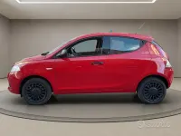 Usata Lancia Ypsilon 69 CV (50 kW) 2019 Rosso Utilitaria