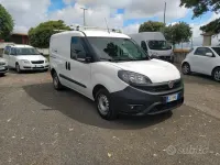 Usata Fiat Doblò 95 CV (69 kW) 2021 Bianco Monovolume
