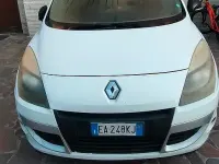 Usata Renault Scenic E-Tech XMOD 110 CV (80 kW) 2010 Bianco Monovolume