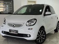 Usata Smart ForFour 90 CV (66 kW) 2019 Bianco Utilitaria