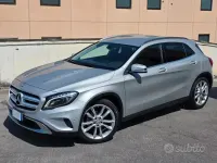 Usata Mercedes GLA200 136 CV (100 kW) 2015 Grigio SUV