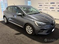 Usado Renault Clio V Business 86 CV (63 kW) 2020 Gris Berlina