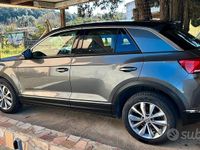 Usata VW T-Roc 150 CV (110 kW) 2019 Grigio SUV