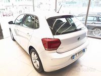 Usata VW Polo Highline 90 CV (66 kW) 2018 Grigio Utilitaria
