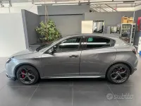 Usata Alfa Romeo Giulietta Veloce 239 CV (175 kW) 2016 Grigio Utilitaria