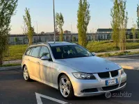 Usata BMW 318 129 CV (94 kW) 2007 Grigio Station wagon