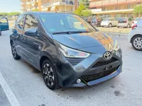 Usata Toyota Aygo X-play 69 CV (50 kW) 2019 Grigio Utilitaria