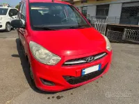 Usata Hyundai i10 Comfort 69 CV (50 kW) 2011 Rosso Utilitaria