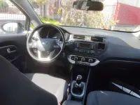 Usata Kia Rio 75 CV (55 kW) 2014 Nero Berlina