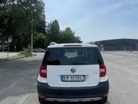 Usata Skoda Yeti Adventure 105 CV (77 kW) 2012 Bianco SUV