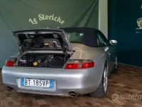 Usata Porsche 911 Carrera 4 Cabriolet 300 CV (220 kW) 2001 Grigio Cabrio