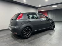Usata Fiat Punto Lounge 95 CV (69 kW) 2019 Grigio scuro Berlina