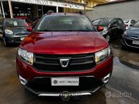 Usata Dacia Sandero Stepway 90 CV (66 kW) 2014 Rosso Utilitaria