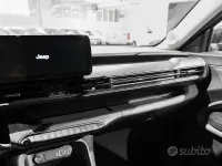 Nuova Jeep Avenger 101 CV (74 kW) 2026 Grigio SUV