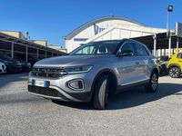 Usata VW T-Roc Style 116 CV (85 kW) 2023 Grigio SUV
