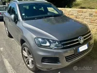 Usata VW Touareg 245 CV (180 kW) 2011 Grigio SUV