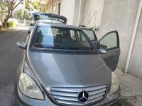 Usata Mercedes B200 136 CV (100 kW) 2007 Grigio Monovolume